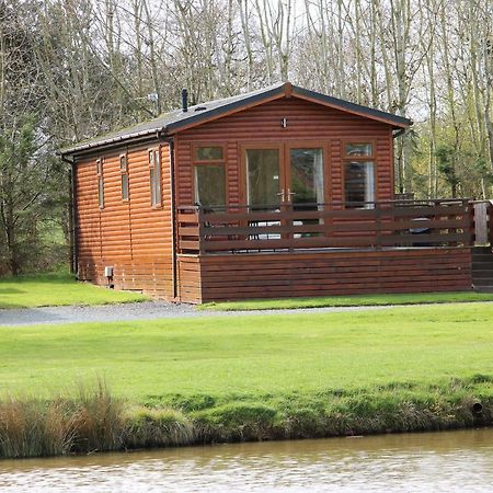 Oak Lodge Hadnall Zewnętrze zdjęcie