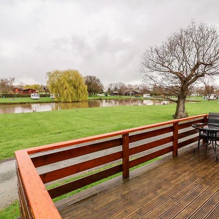 Oak Lodge Hadnall Zewnętrze zdjęcie