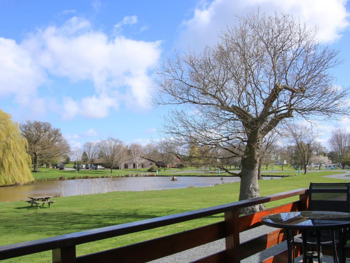 Oak Lodge Hadnall Zewnętrze zdjęcie